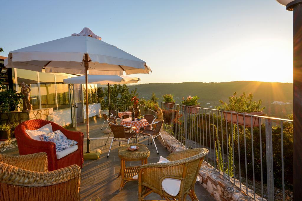 B&B Villa Nicoletta เปสคีชี ภายนอก รูปภาพ